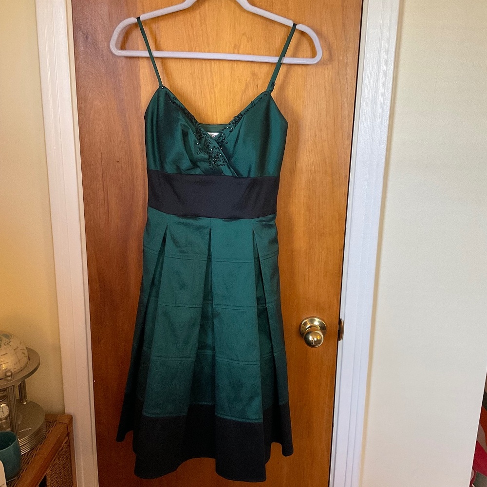 OC by Oleg Cassini Dark Green Black Spaghetti Strap Dress Sz 4 Lined Sequined - Picture 1 of 16